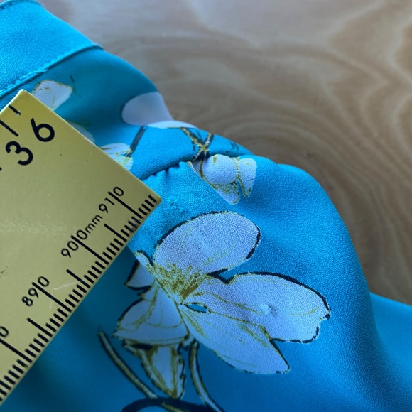 Loft Women Floral 3/4 Sleeve Blouse - Picture 7 of 11